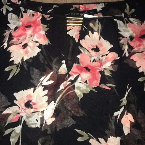 White House Black Market Floral Top - Picture 4 of 4